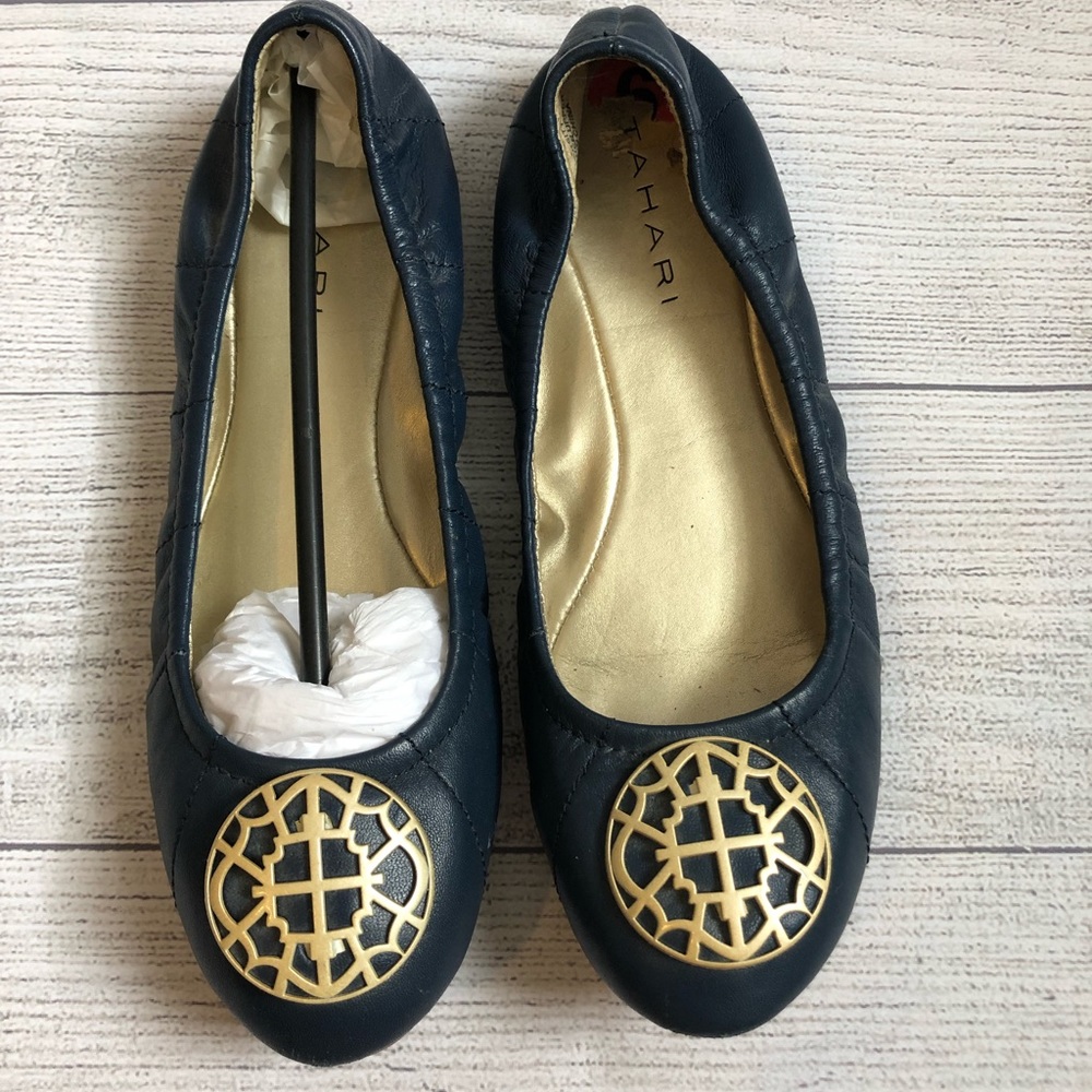 Tahari shoes